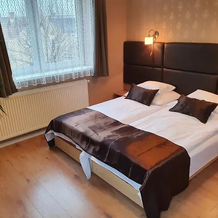 Károlyi Panzió Affittacamere