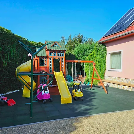 Károlyi Panzió Affittacamere 3*